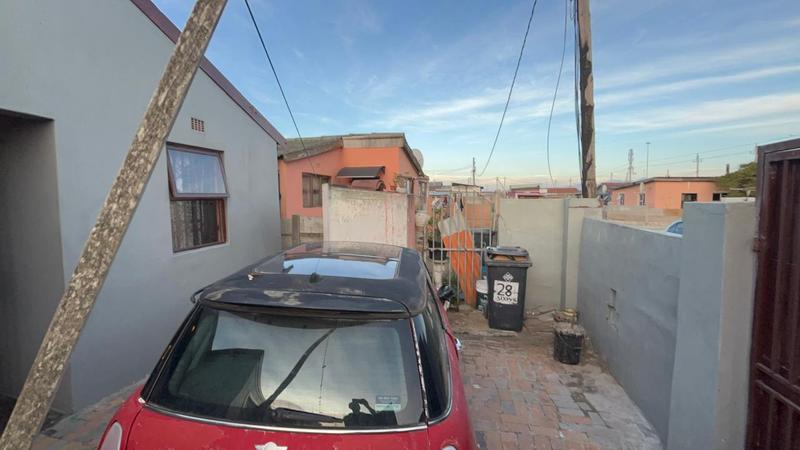 2 Bedroom Property for Sale in Khaya Western Cape